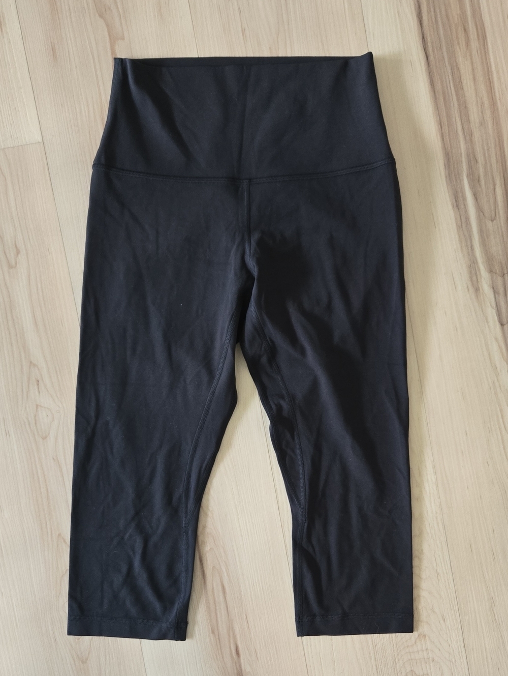 Lululemon Align High-Rise Crop 17", Black, Size 6